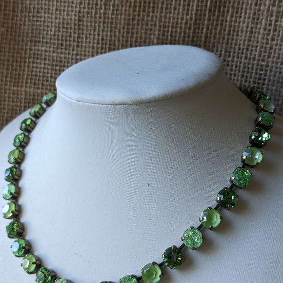 Peridot and Green Apple Crystal Necklace and Earrings in Brass - Picture 5 of 7